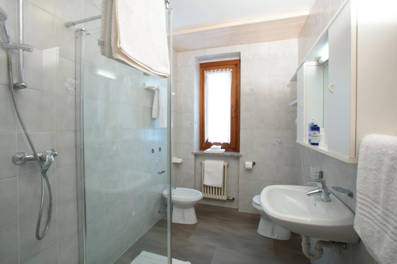 Appartamenti Residenza Pineta Molveno Bagian luar foto